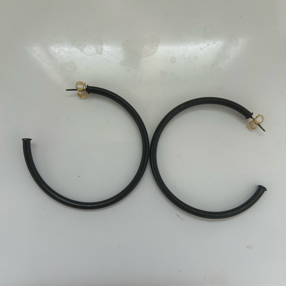 Black hoops